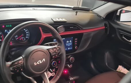 KIA Rio IV, 2021 год, 2 300 000 рублей, 17 фотография