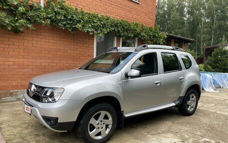 Renault Duster I рестайлинг, 2017 год, 1 300 000 рублей, 2 фотография