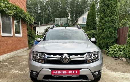 Renault Duster I рестайлинг, 2017 год, 1 300 000 рублей, 3 фотография