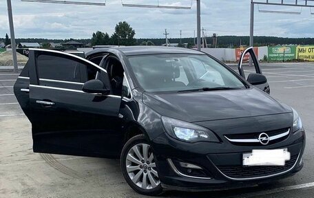 Opel Astra J, 2013 год, 1 150 000 рублей, 3 фотография