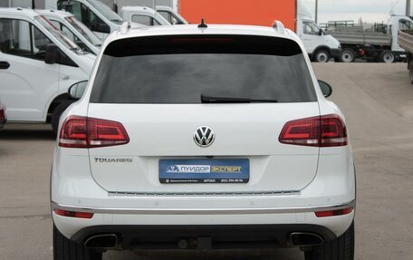 Volkswagen Touareg III, 2018 год, 3 899 000 рублей, 6 фотография