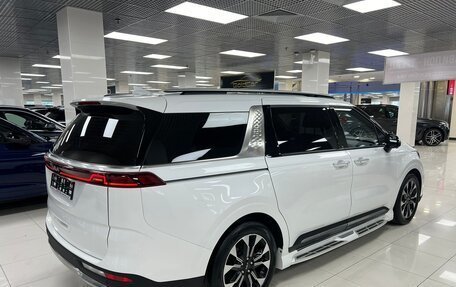 KIA Carnival, 2022 год, 4 749 000 рублей, 6 фотография