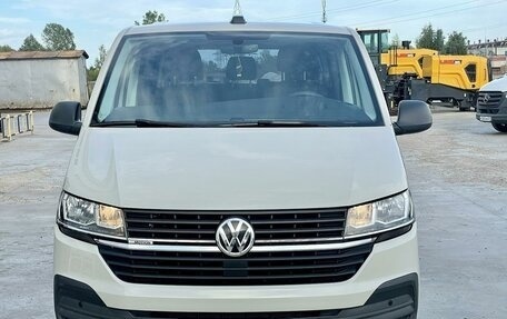 Volkswagen Caravelle T6 рестайлинг, 2021 год, 4 990 000 рублей, 3 фотография