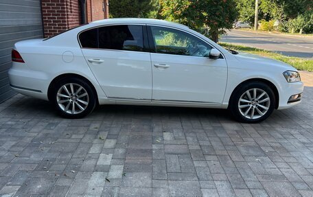 Volkswagen Passat B7, 2012 год, 1 380 000 рублей, 4 фотография