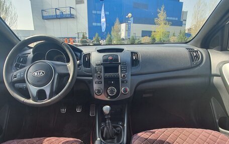 KIA Cerato III, 2010 год, 650 000 рублей, 4 фотография