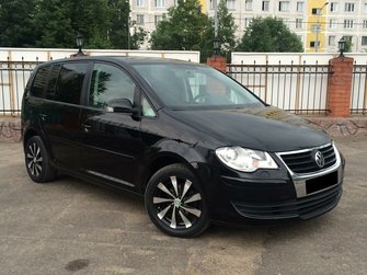 Volkswagen Touran I рестайлинг, 2010 год, 300 000 рублей, 1 фотография