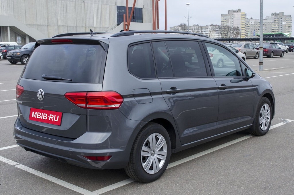 Volkswagen Touran III, 2019 год, 660 000 рублей, 8 фотография