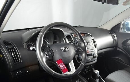 KIA cee'd I рестайлинг, 2011 год, 8 фотография