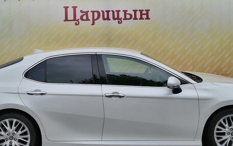 Toyota Camry, 2018 год, 3 280 000 рублей, 6 фотография