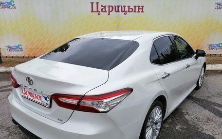 Toyota Camry, 2018 год, 3 280 000 рублей, 5 фотография