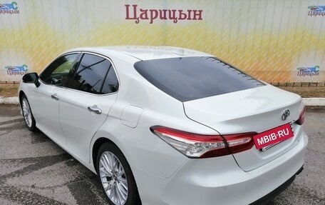 Toyota Camry, 2018 год, 3 280 000 рублей, 3 фотография