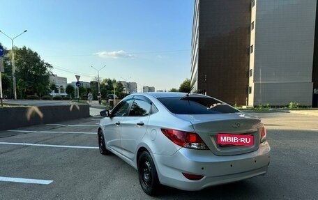 Hyundai Solaris II рестайлинг, 2014 год, 800 000 рублей, 5 фотография