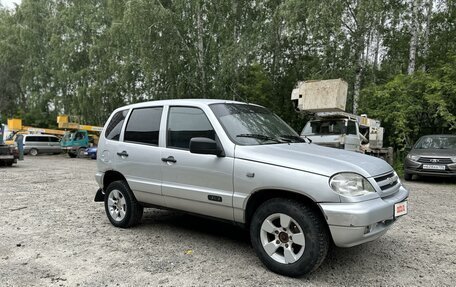 Chevrolet Niva I рестайлинг, 2005 год, 355 000 рублей, 2 фотография