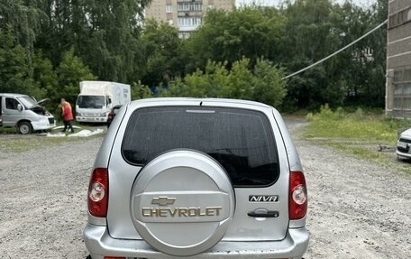 Chevrolet Niva I рестайлинг, 2005 год, 355 000 рублей, 5 фотография