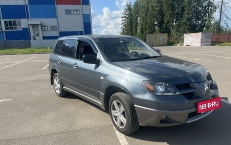 Mitsubishi Outlander III рестайлинг 3, 2004 год, 599 000 рублей, 3 фотография