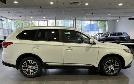 Mitsubishi Outlander III рестайлинг 3, 2017 год, 2 125 000 рублей, 4 фотография