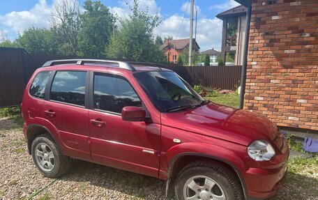 Chevrolet Niva I рестайлинг, 2012 год, 550 000 рублей, 2 фотография