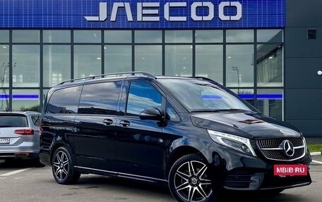 Mercedes-Benz V-Класс, 2022 год, 10 799 000 рублей, 3 фотография