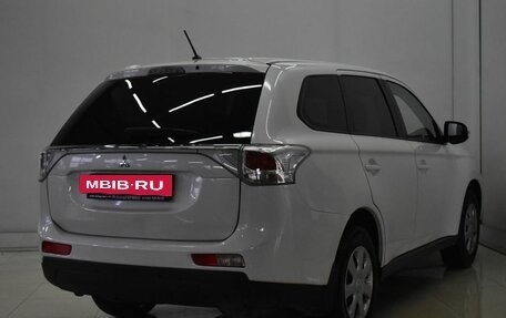 Mitsubishi Outlander III рестайлинг 3, 2014 год, 4 фотография