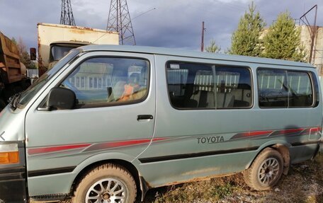 Toyota HiAce H100, 2003 год, 3 фотография