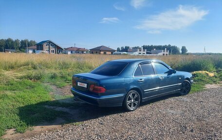 Mercedes-Benz E-Класс, 1998 год, 490 000 рублей, 4 фотография