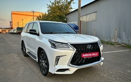 Lexus LX III, 2017 год, 8 200 000 рублей, 5 фотография