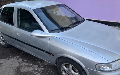 Opel Vectra B рестайлинг, 1997 год, 350 000 рублей, 2 фотография