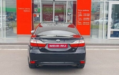 Toyota Camry, 2017 год, 2 275 000 рублей, 6 фотография