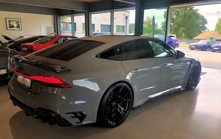 Audi RS 7, 2024 год, 36 000 000 рублей, 11 фотография