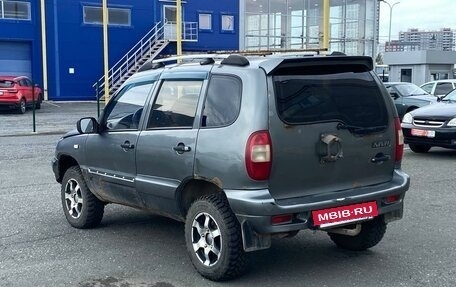 Chevrolet Niva I рестайлинг, 2004 год, 180 000 рублей, 3 фотография