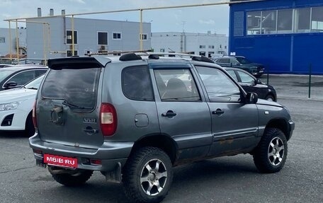 Chevrolet Niva I рестайлинг, 2004 год, 180 000 рублей, 5 фотография