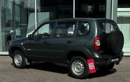 Chevrolet Niva I рестайлинг, 2011 год, 555 000 рублей, 2 фотография