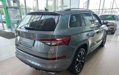 Skoda Kodiaq I, 2023 год, 5 400 000 рублей, 8 фотография