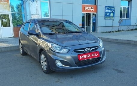 Hyundai Solaris II рестайлинг, 2012 год, 777 000 рублей, 3 фотография