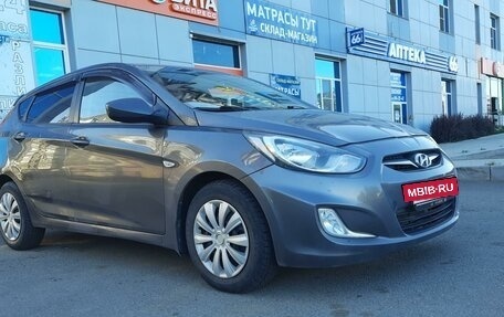 Hyundai Solaris II рестайлинг, 2012 год, 777 000 рублей, 5 фотография