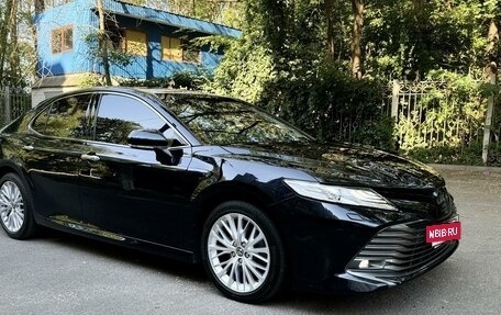 Toyota Camry, 2018 год, 3 170 000 рублей, 14 фотография