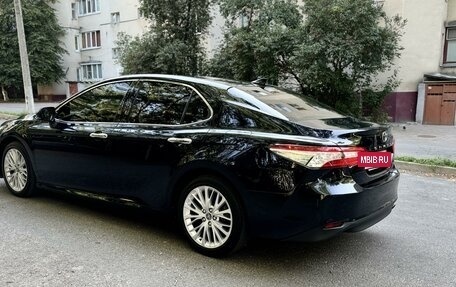 Toyota Camry, 2018 год, 3 170 000 рублей, 18 фотография