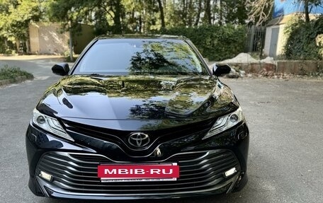 Toyota Camry, 2018 год, 3 170 000 рублей, 13 фотография