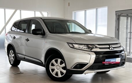 Mitsubishi Outlander III рестайлинг 3, 2018 год, 2 050 000 рублей, 3 фотография