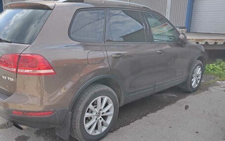 Volkswagen Touareg III, 2013 год, 2 399 999 рублей, 3 фотография