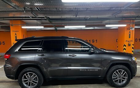 Jeep Grand Cherokee, 2018 год, 2 фотография