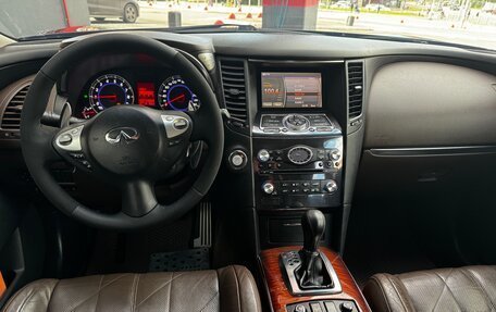 Infiniti FX II, 2010 год, 11 фотография