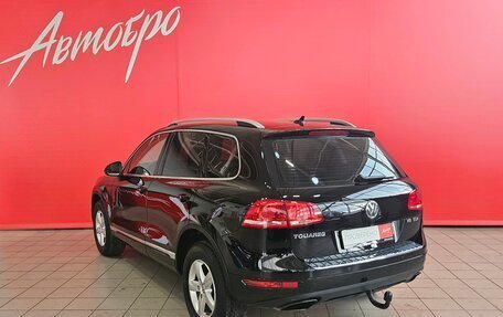 Volkswagen Touareg III, 2011 год, 2 035 000 рублей, 3 фотография