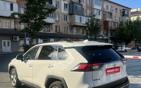 Toyota RAV4, 2019 год, 3 100 000 рублей, 1 фотография