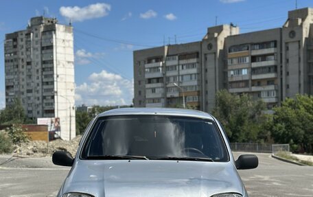 Chevrolet Niva I рестайлинг, 2004 год, 265 000 рублей, 2 фотография