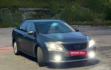 Toyota Camry, 2012 год, 1 590 000 рублей, 2 фотография