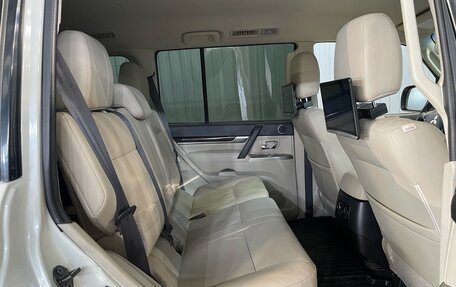 Mitsubishi Pajero IV, 2019 год, 4 449 000 рублей, 24 фотография