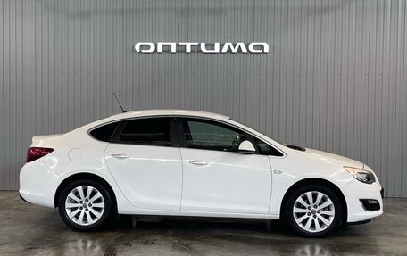 Opel Astra J, 2013 год, 4 фотография