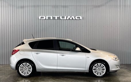 Opel Astra J, 2011 год, 4 фотография