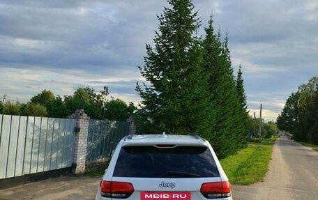 Jeep Grand Cherokee, 2013 год, 3 050 000 рублей, 11 фотография